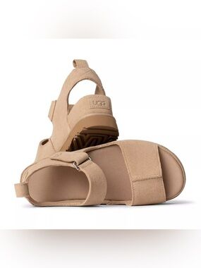 UGG Goldenstar Hi Sandals Size U.S. 9 New In Box